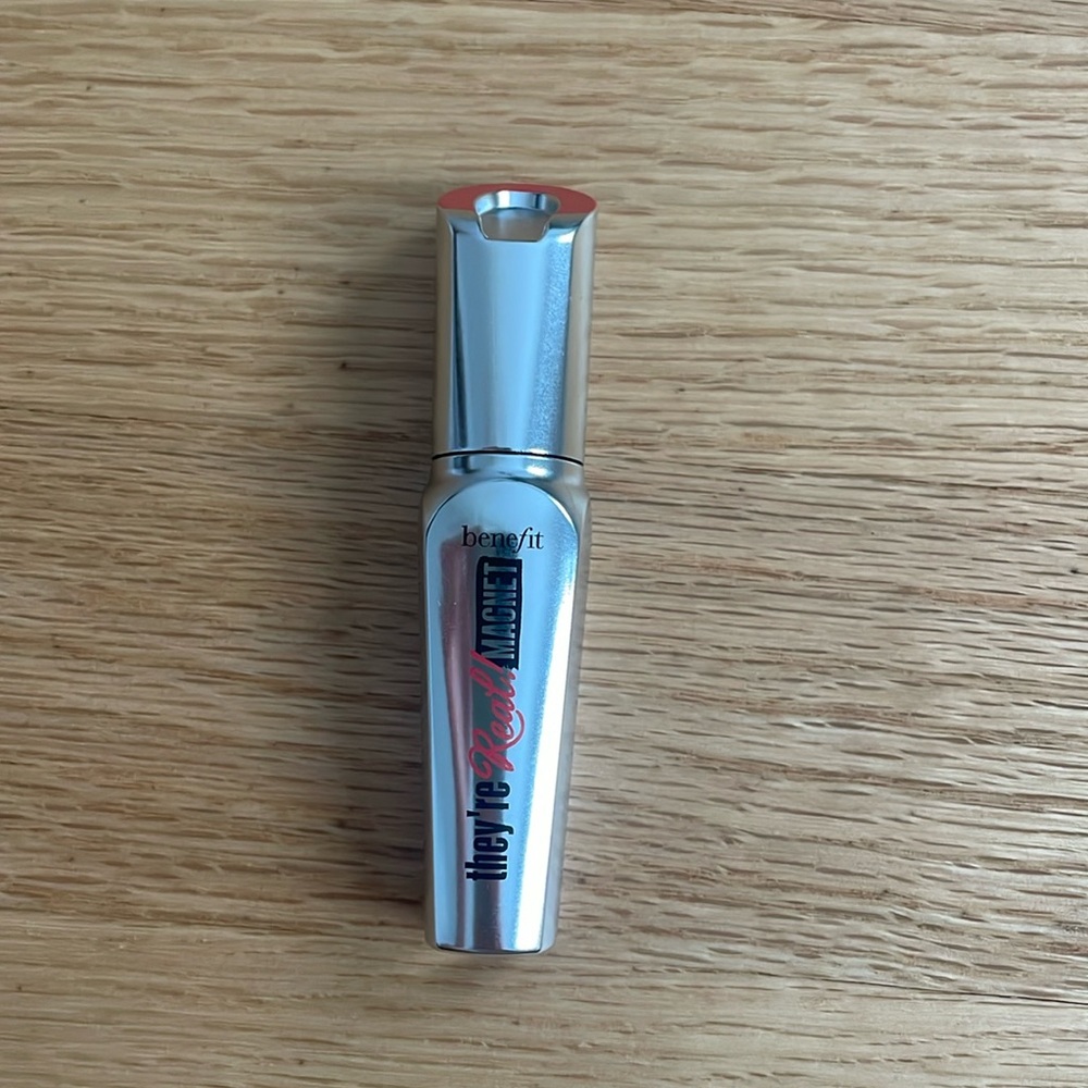 Mini Benefit Mascara